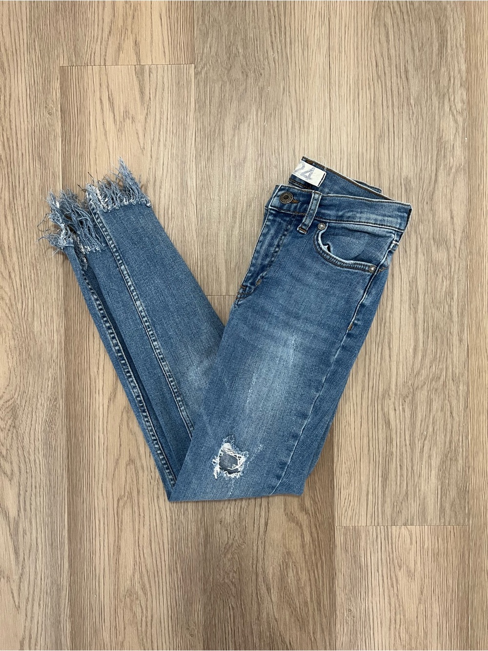 We The Free Great Heights Frayed Ankle Skinny Jeans Distressed Size 24